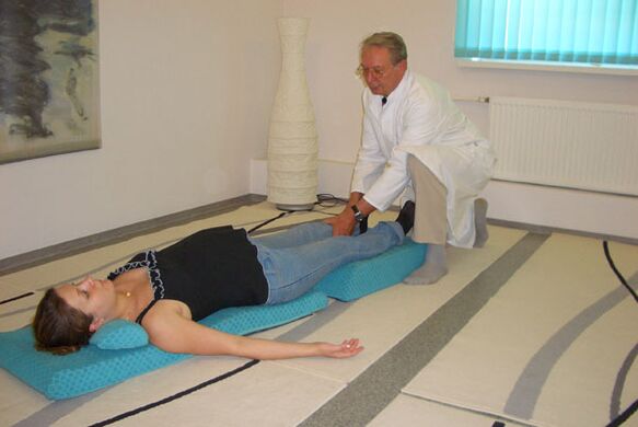 Detenzor therapy with cervical osteochondrosis