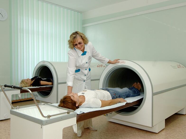 To diagnose osteochondrosis, magnetic resonance imaging is performed